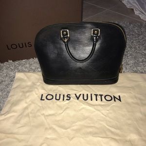 Louis Vuitton Alma bag Epi leather